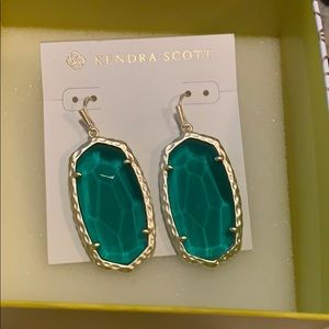 Kendra Scott Elle Gold Drop Earrings In Emerald